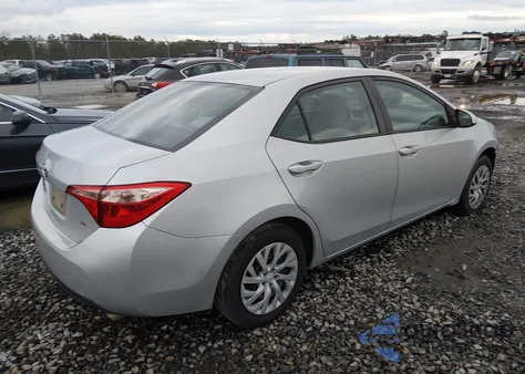 2017 Toyota Corolla Le z USA, uszkodzony, nr VIN 2T1BURHE6HC859144